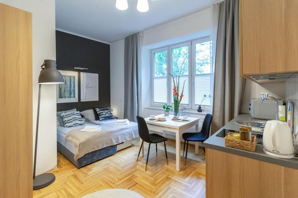 May A Studio Krakau Buitenkant foto